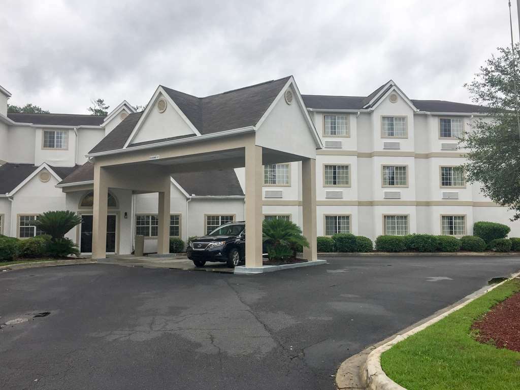 Red Roof Inn Plus+ & Suites Savannah - I-95 Georgetown Buitenkant foto